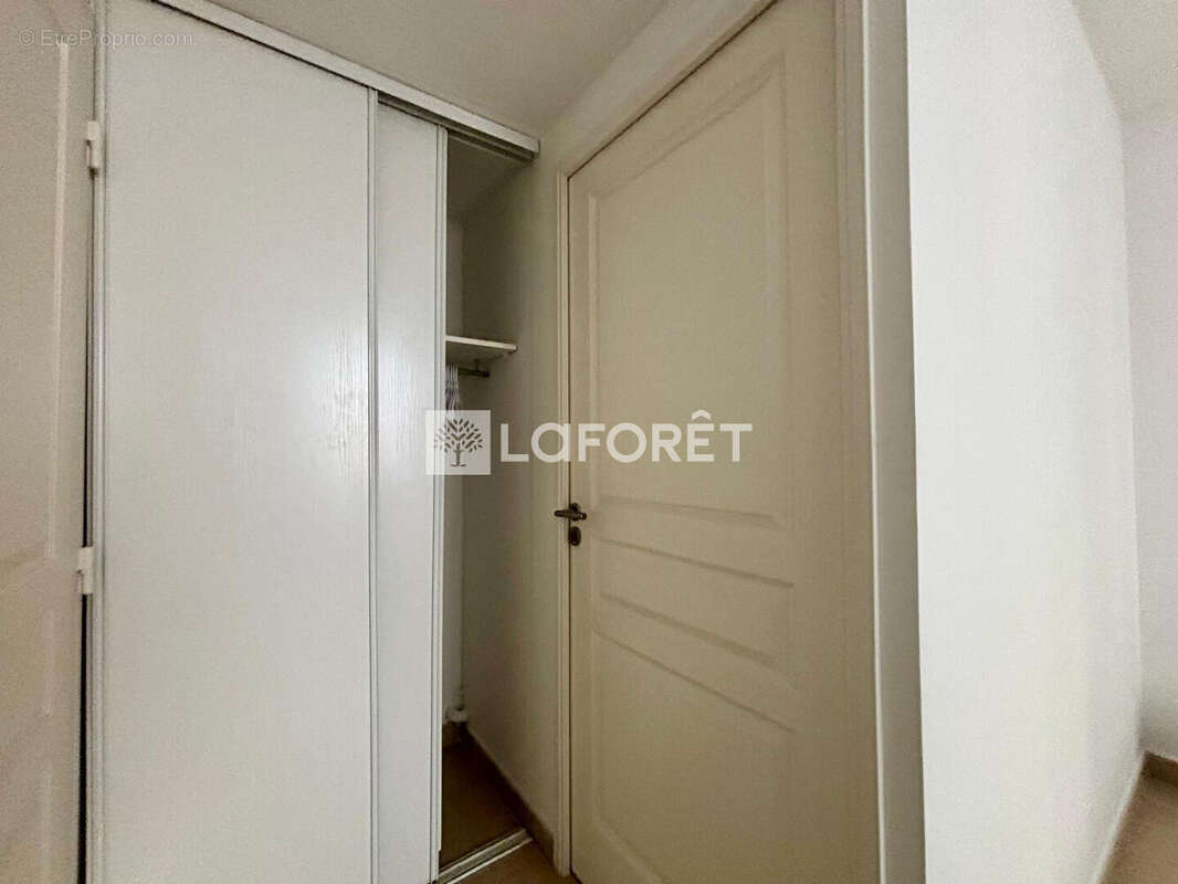 Appartement à MARSEILLE-7E