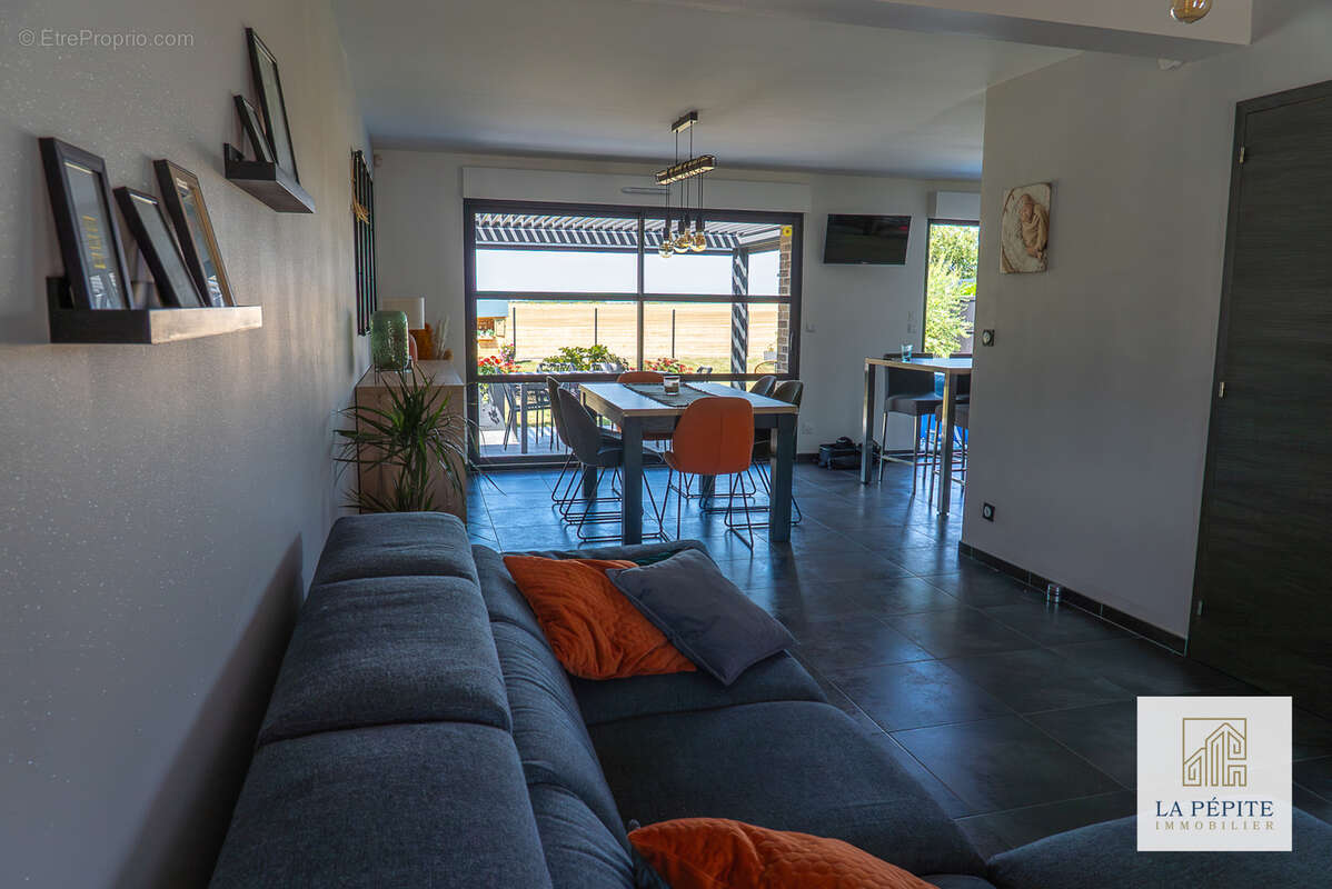 Villa contemporaine individuelle avec vue dégagée sur les champs - photo 10