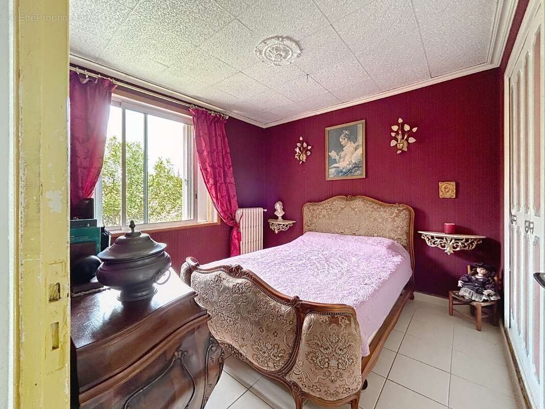 Maison à MONTELIMAR