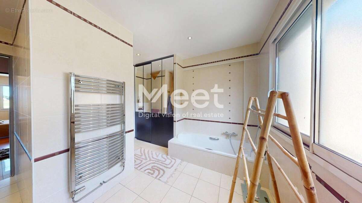 Maison 6 Pièces - 3 Chambres - Piscine - Dépendance - photo 18