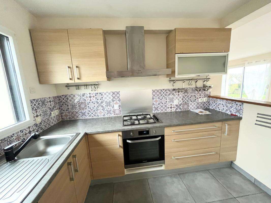 Maison à SAINT-RENAN