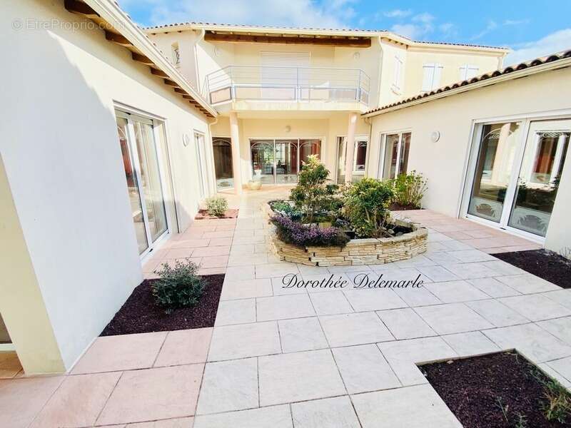 Maison à SAINT-DENIS-DU-PIN