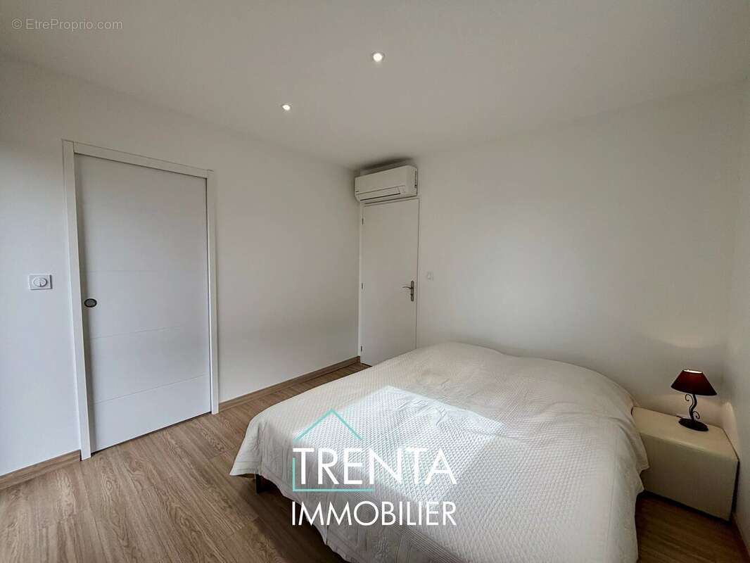 Appartement à SILLANS