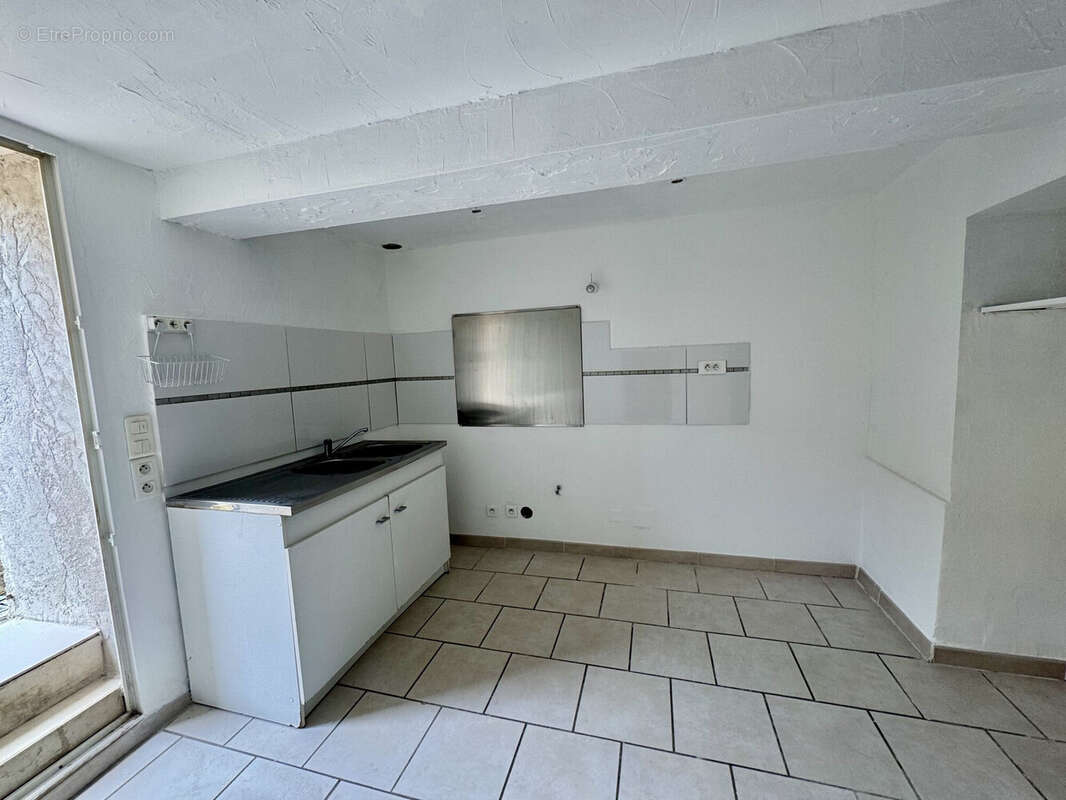 Appartement à TOURVES