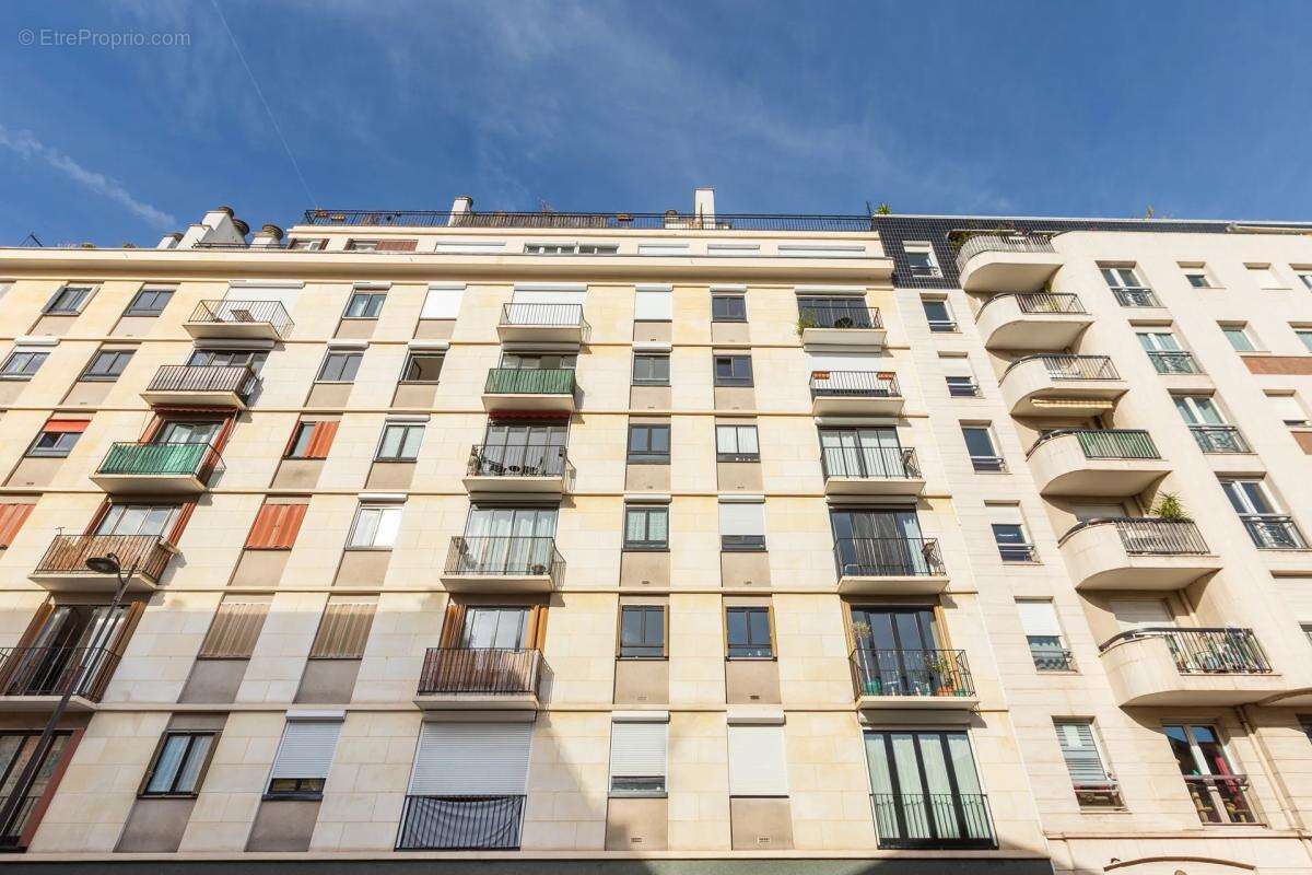 Appartement à PARIS-15E