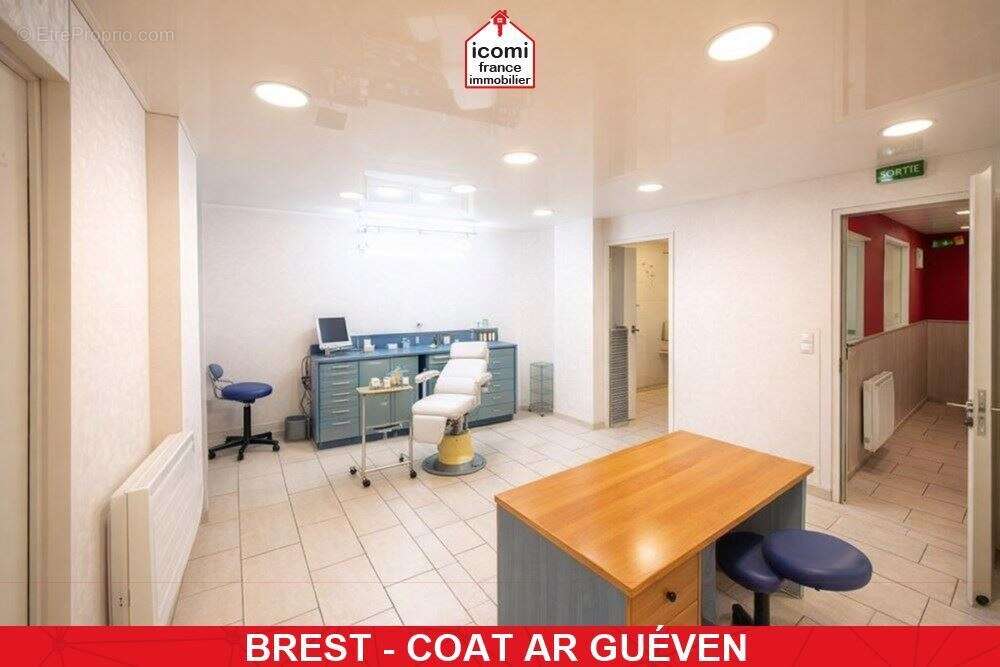 Finistere - brest (29200) - a vendre - local d'activites - aux normes pmr - brest hyper centre - rue branda - belle oportunite - - photo 9