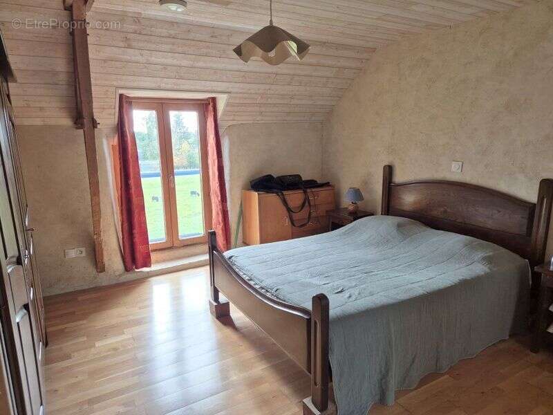 Maison à JOUE-SUR-ERDRE