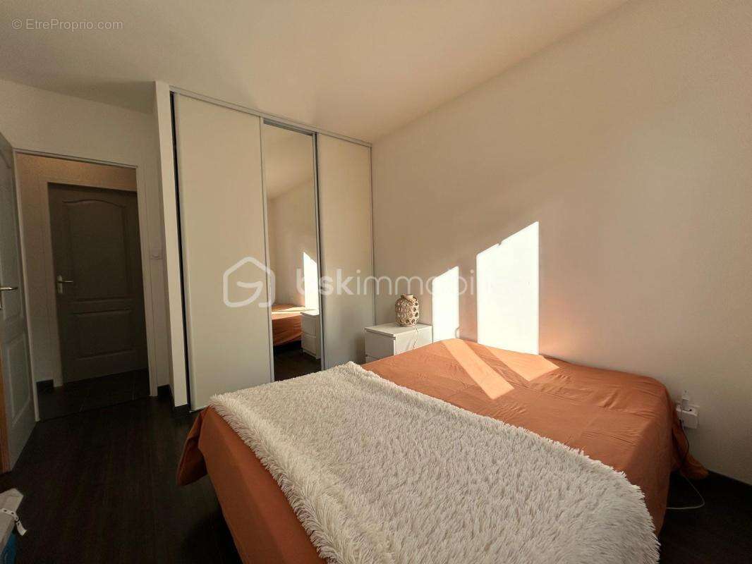 Maison à CUBZAC-LES-PONTS