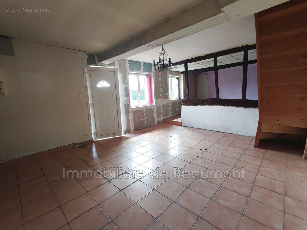 Maison à BEAUMONT-LE-ROGER