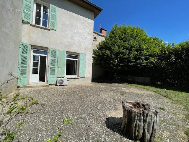 Maison à PONT-EVEQUE