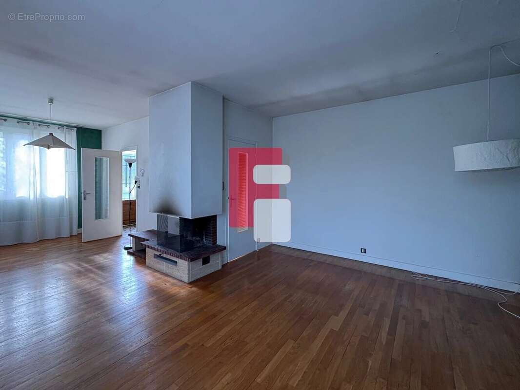 Maison à SAINT-ANDRE-LES-VERGERS