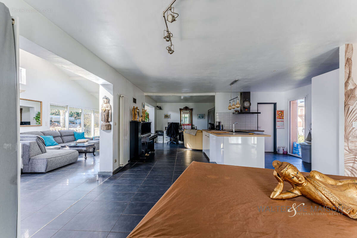 Maison à SAINT-JEAN-D&#039;ILLAC