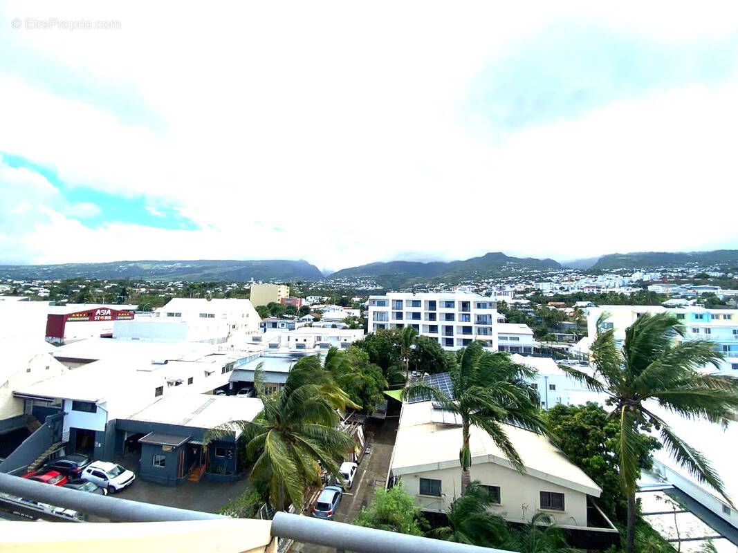 Appartement à SAINT-DENIS
