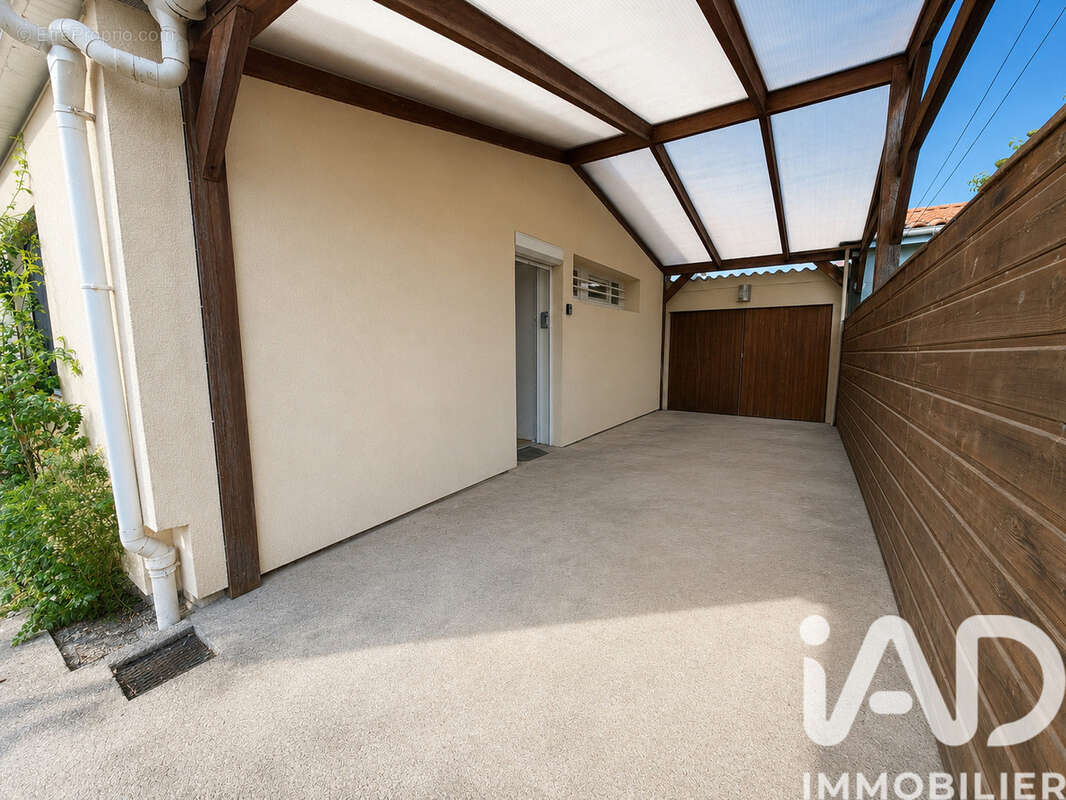 Photo 2 - Maison à VILLENAVE-D'ORNON