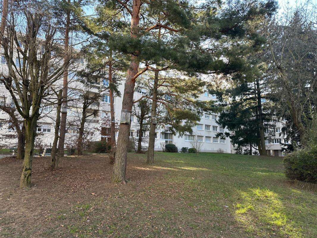 Appartement à SAINTE-FOY-LES-LYON