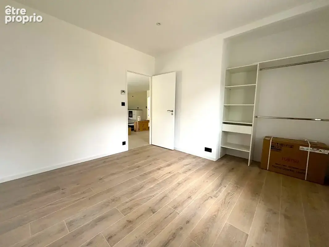 Maison neuve 134 m² - plain-pied proche commerces et collège ! - photo 8