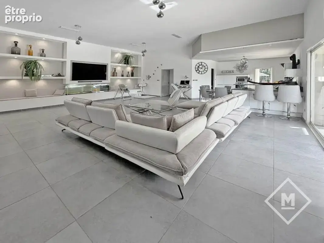 Maison d’Architecte de 250 m² dans un Écrin Arboré de 3 000 m² - photo 14
