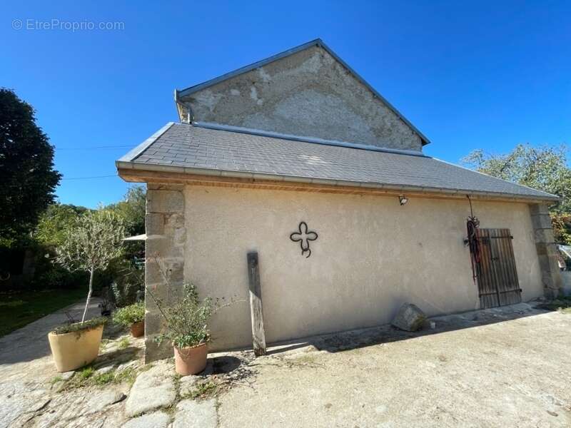 Maison à SAINTE-FEYRE