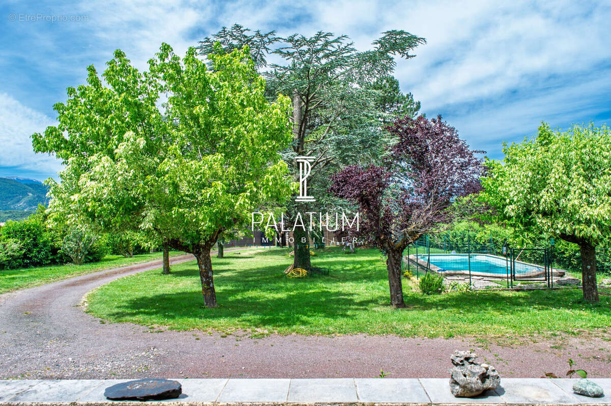 Maison 116 m² à Sisteron  - photo 4