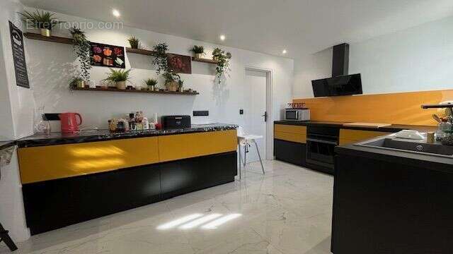 Maison à COURCOURONNES