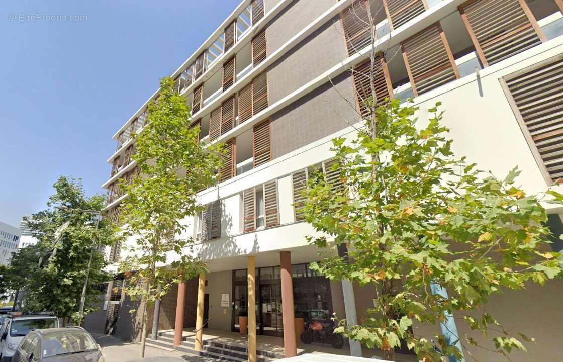 Appartement à MARSEILLE-2E