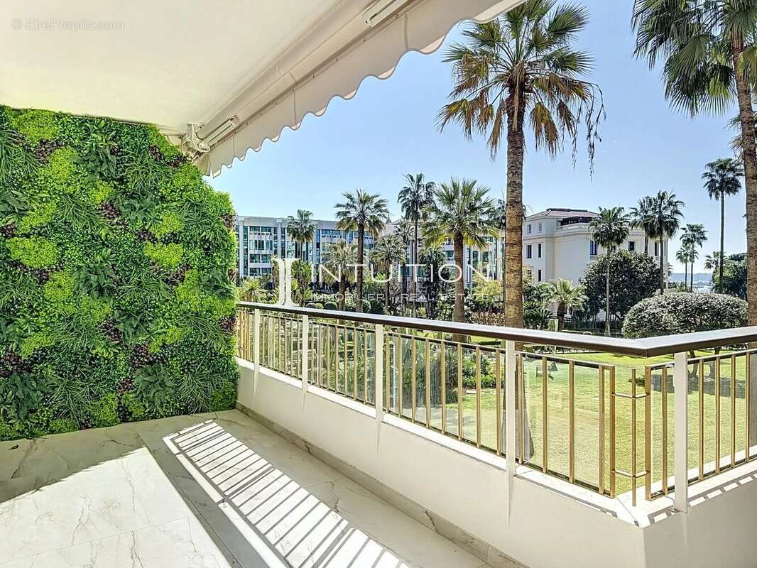 Appartement à CANNES