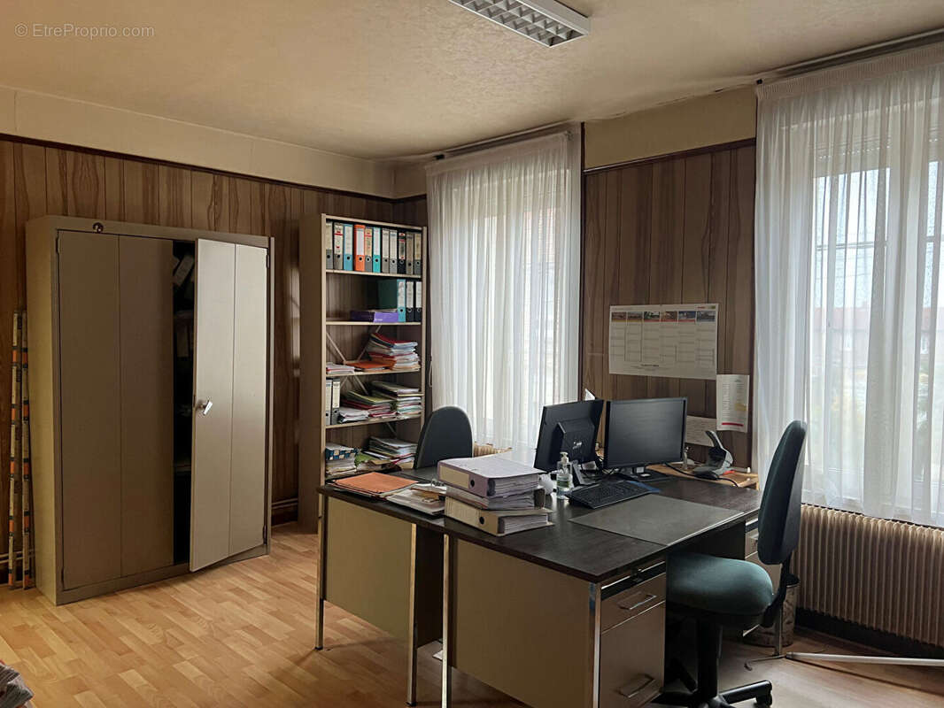 Maison à BRUAY-LA-BUISSIERE