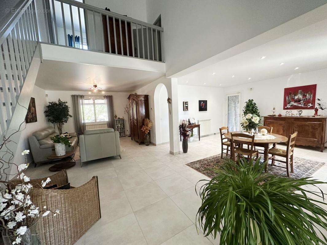 Maison à JONQUIERES