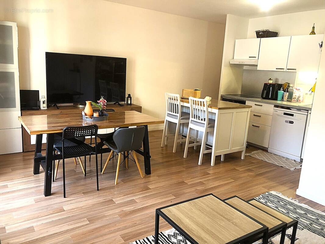 Appartement à AUBERVILLIERS