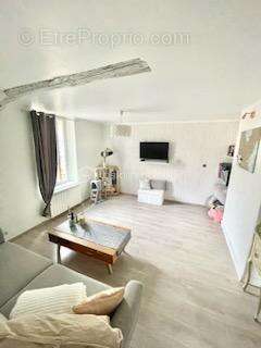 Appartement à VILLENEUVE-SUR-YONNE