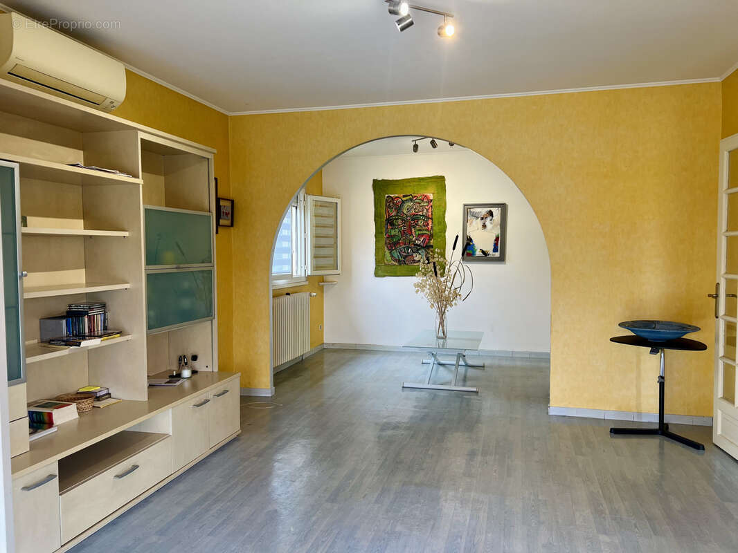 Maison à LIMOGNE-EN-QUERCY