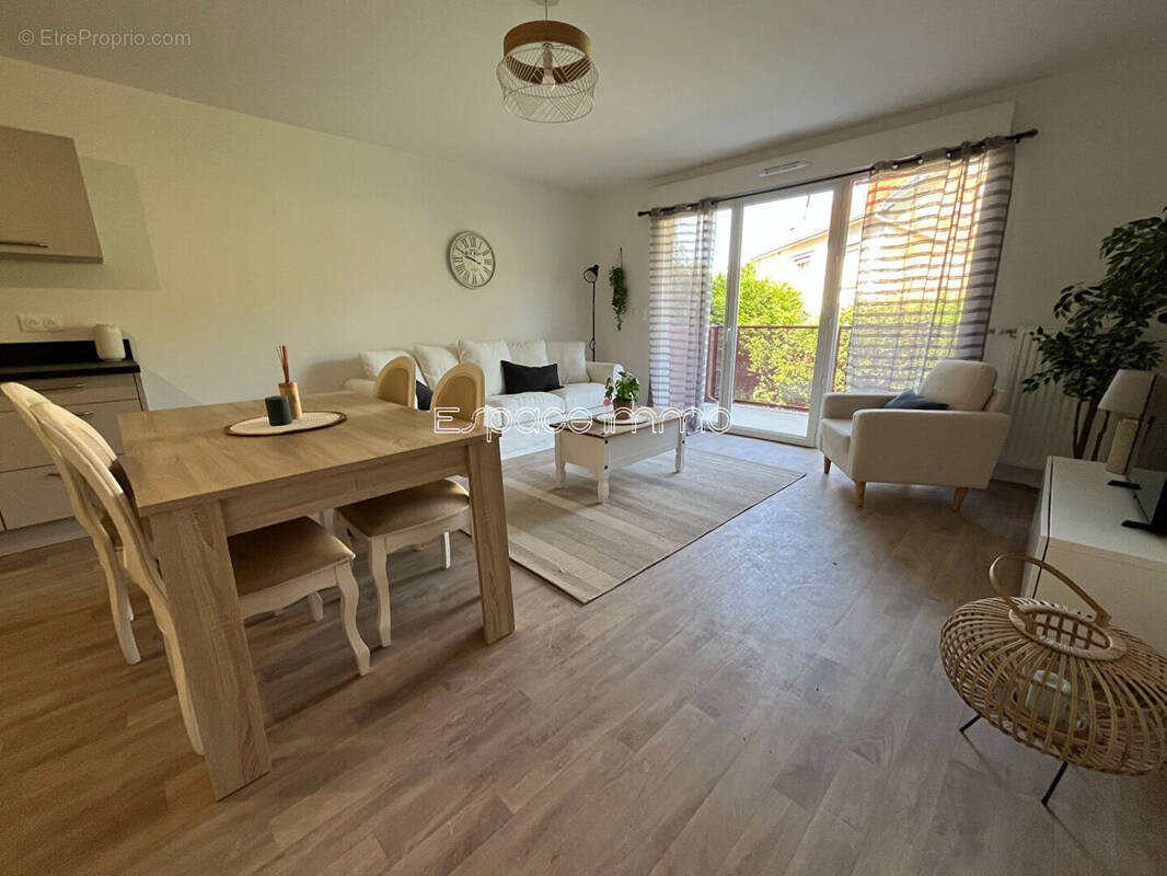 Appartement à NOTRE-DAME-DE-BONDEVILLE