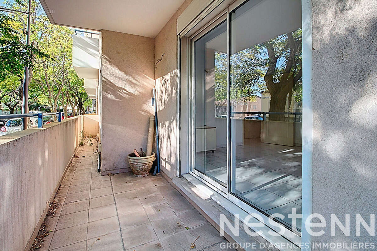 À vendre - locaux professionnels / bureaux 93m² - draguignan centre-ville avec possibilité de changement de destination - photo 2
