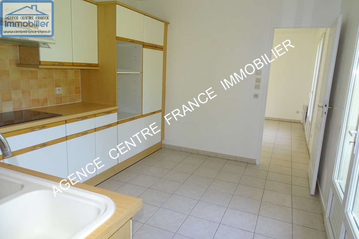 Maison à SAINT-DOULCHARD