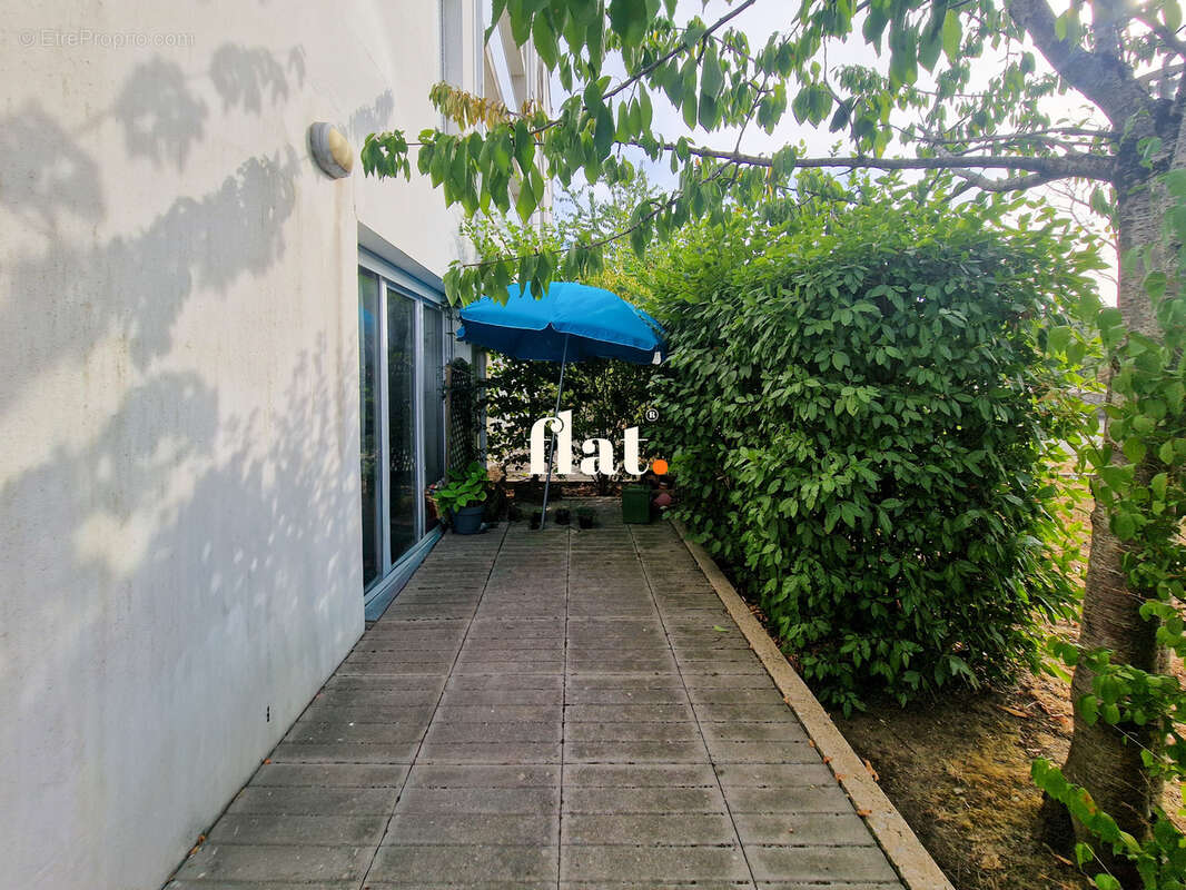 NANTES est -  Boulevard jules verne - APPARTEMENT T2 de 43.19 m2  en rez de jardin - terrasse  expo ouest - pa - photo 2