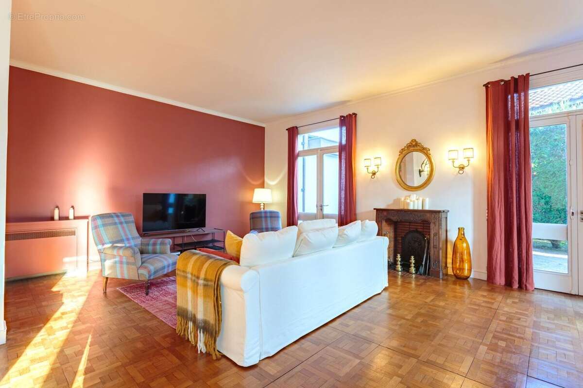 Maison à RION-DES-LANDES