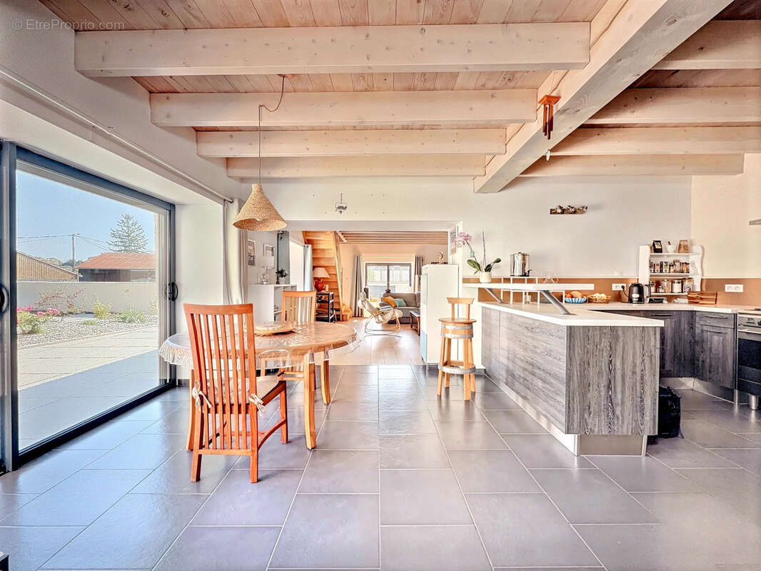 Maison à COULONGES-SUR-L&#039;AUTIZE