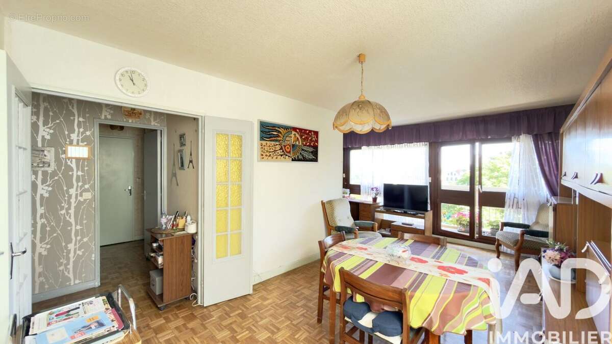 Photo 2 - Appartement à NANTERRE