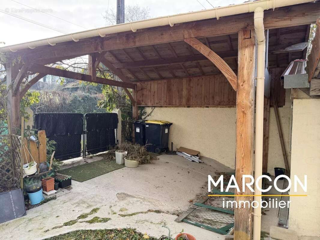 Maison à MOUTIER-MALCARD