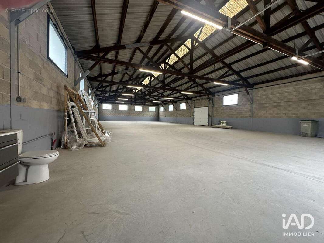 Photo 4 - Commerce à BRUNOY