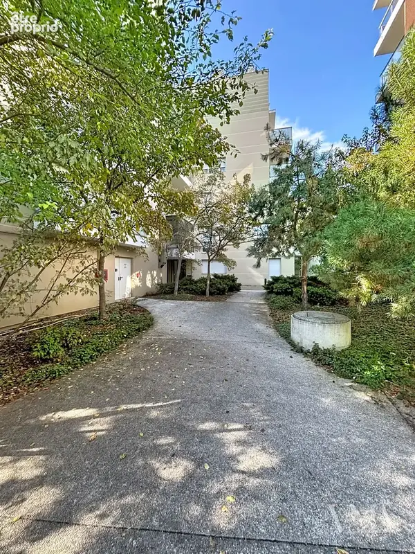 T2 de 45 M2 avec terrasse de 25 M2 étage élevé 69100 Villeurbanne - photo 4