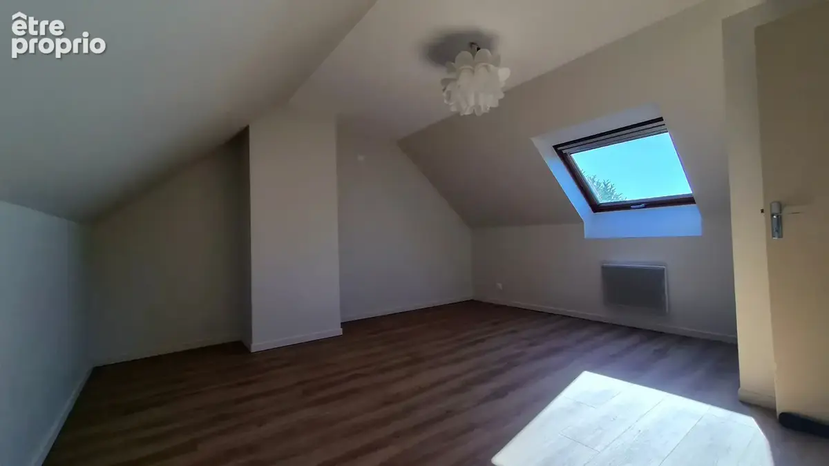 Maison  - 162 m² - NOTRE DAME D'OE - photo 8