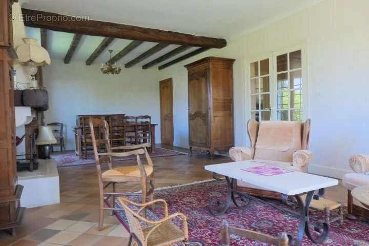 Maison à BOUTIERS-SAINT-TROJAN