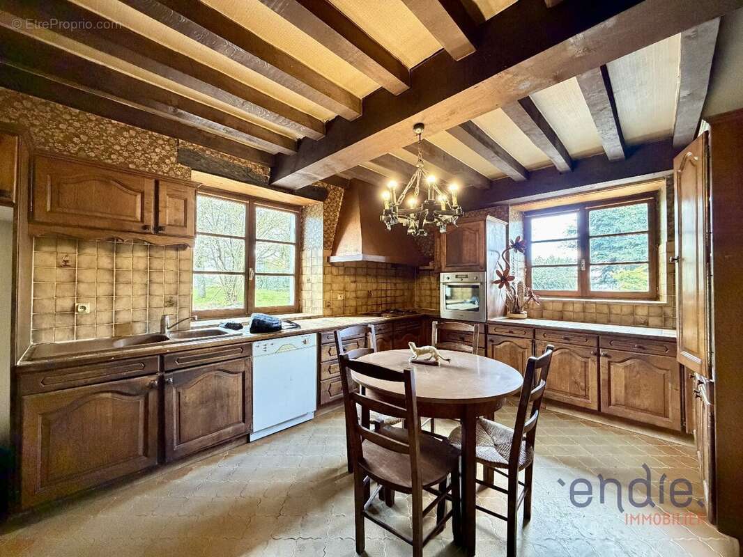 Maison à CHEVIGNEY