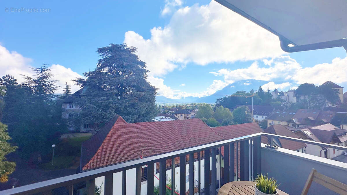 Appartement à LA ROCHE-SUR-FORON