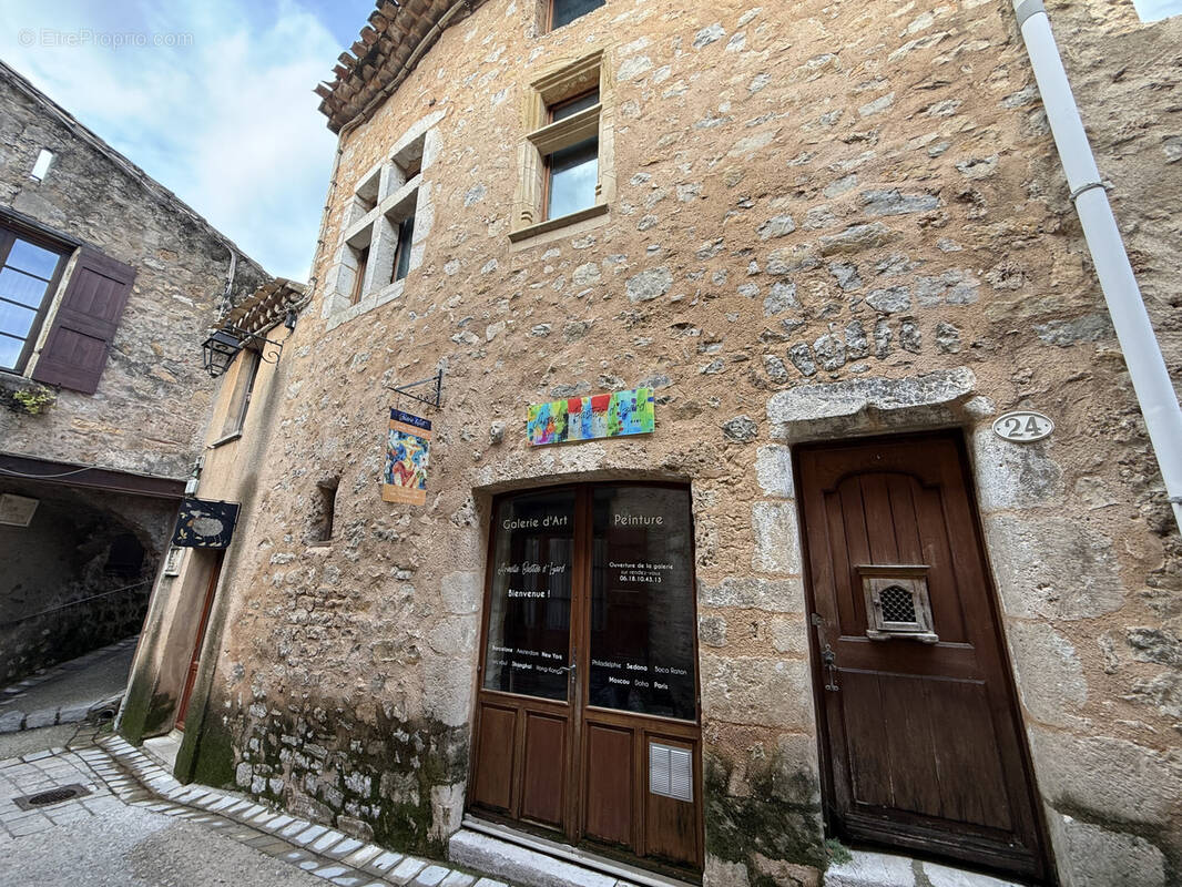 Maison à SAINT-GUILHEM-LE-DESERT
