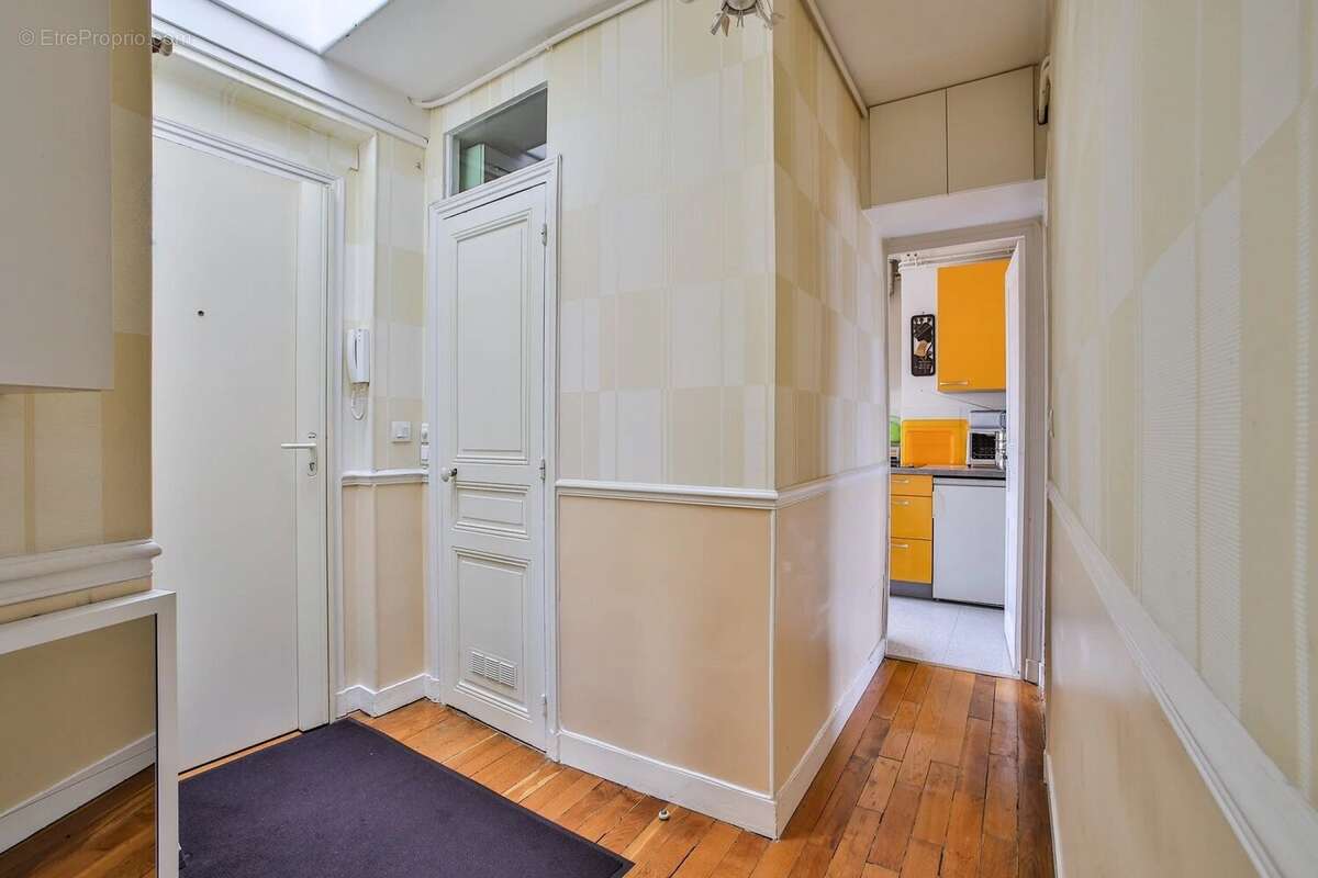 Appartement à PARIS-18E