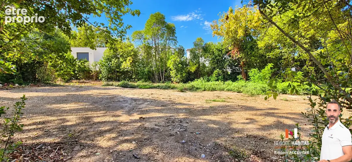 Photo Terrain à Langlade au prix de 159 000€