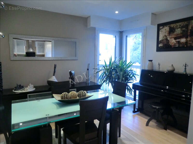 Appartement à COYE-LA-FORET