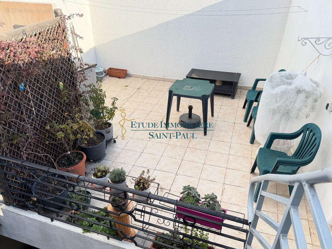 Appartement à PAULHAN